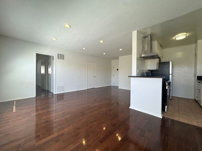 property at 1159 N Curson Ave