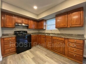 3323 Upper Valley Pike in Springfield, OH - Building Photo - Building Photo