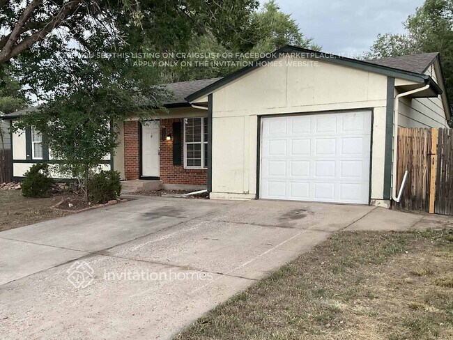 4518 Wordsworth Cir S in Colorado Springs, CO - Foto de edificio - Building Photo