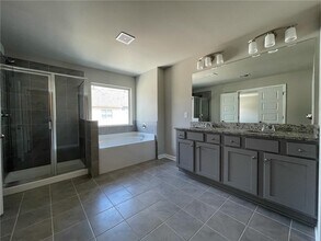 4374 Sunny Oak Ln in Norcross, GA - Building Photo - Building Photo