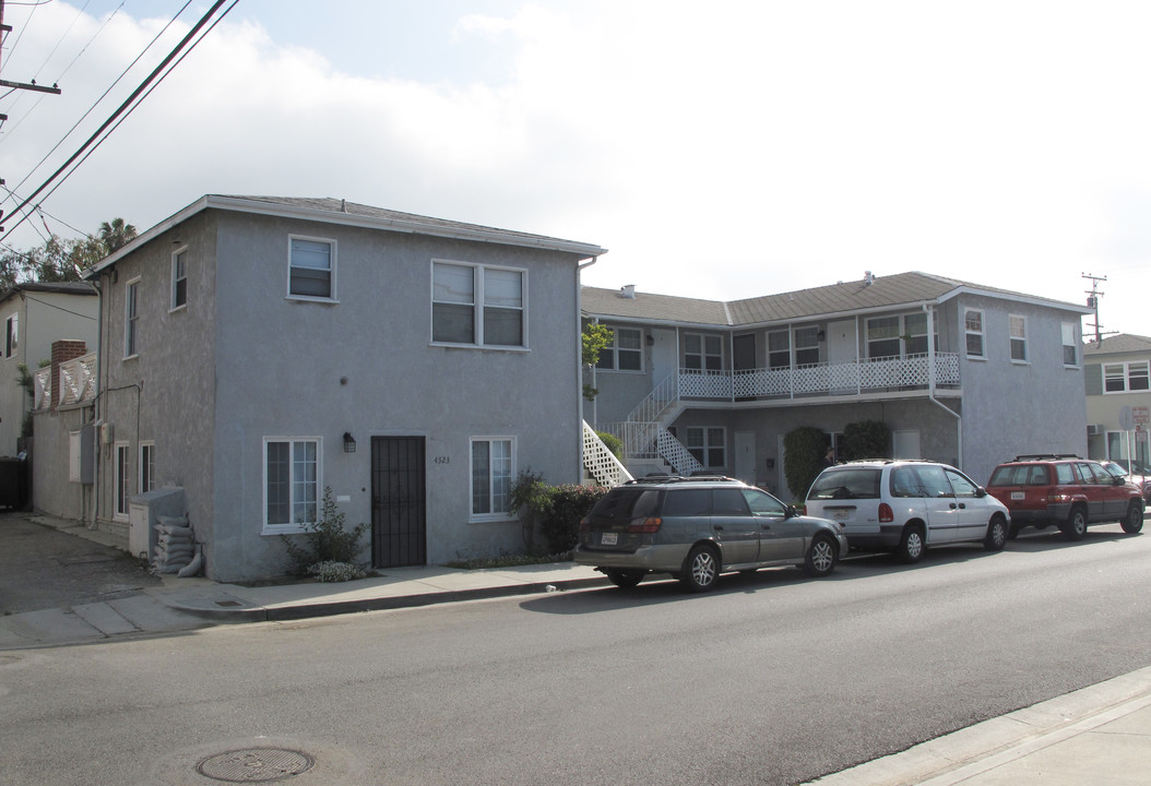 4321-4325 Division St in Long Beach, CA - Foto de edificio