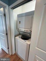 2334 N Carlisle St in Philadelphia, PA - Building Photo