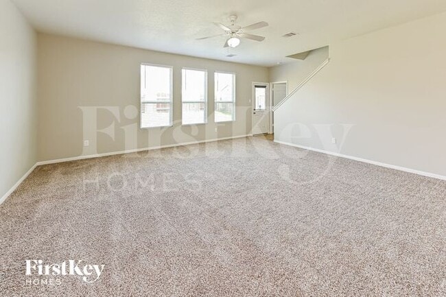 9615 Barr Spring Dr in Humble, TX - Foto de edificio - Building Photo