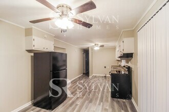 135 Wildwood Dr in Stockbridge, GA - Building Photo - Building Photo