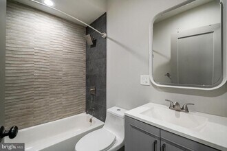 3339 Ridge Ave in Philadelphia, PA - Building Photo - Building Photo