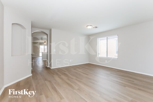 1742 E Leslie Ave in San Tan Valley, AZ - Building Photo - Building Photo