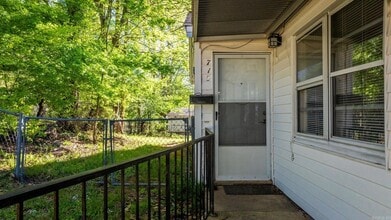 713 Oakwood in Benton, AR - Building Photo - Building Photo