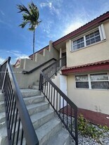 12990 SW 63rd Ter, Unit 605 in Miami, FL - Building Photo