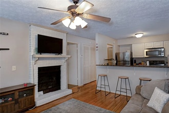 449 N Donahue Dr in Auburn, AL - Building Photo - Building Photo
