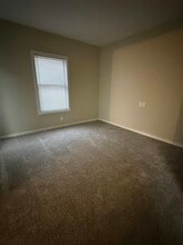 210 S Eaton St in Albion, MI - Building Photo - Building Photo