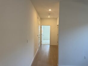 10923 Breezewood Way, Unit B in Stockton, CA - Building Photo - Building Photo