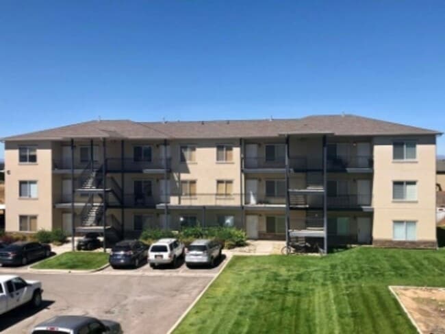 property at 576 W 1045 N