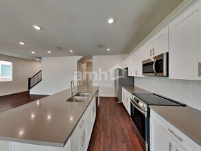 8837 Brent Leaf Ave in Las Vegas, NV - Building Photo - Building Photo