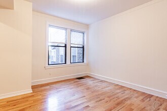 3912 N Janssen Ave, Unit 2 in Chicago, IL - Building Photo - Building Photo