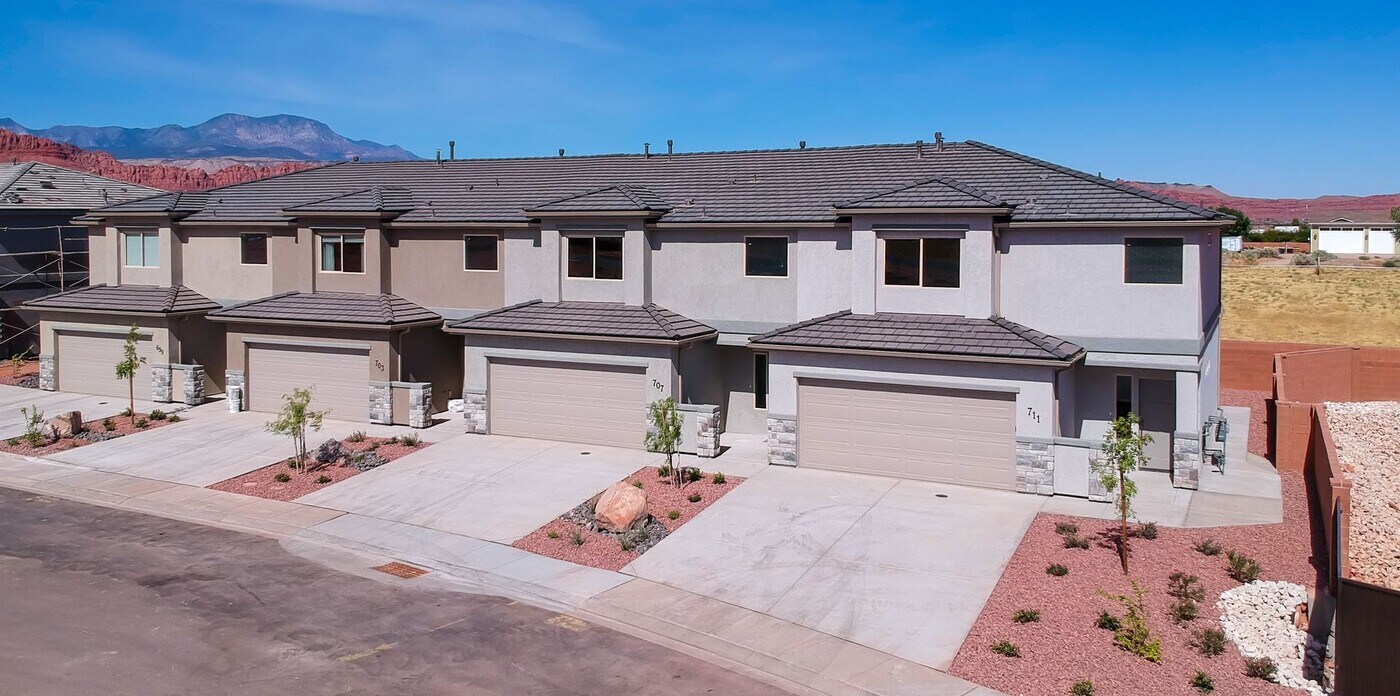 682 Malorie Wy in Ivins, UT - Building Photo