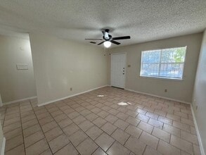 209 Allen Dr in Laredo, TX - Building Photo - Building Photo