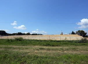 3909 W FM 120 in Denison, TX - Building Photo - Building Photo