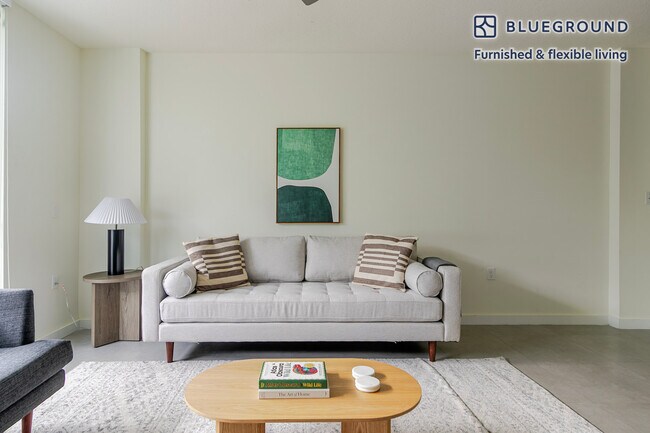 729 NW 2nd St in Miami, FL - Building Photo - Building Photo