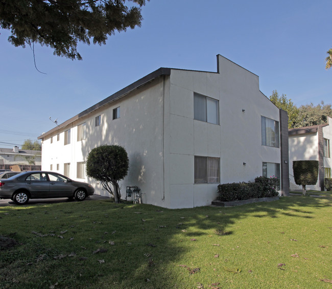 12611 Flower St in Garden Grove, CA - Building Photo - Building Photo