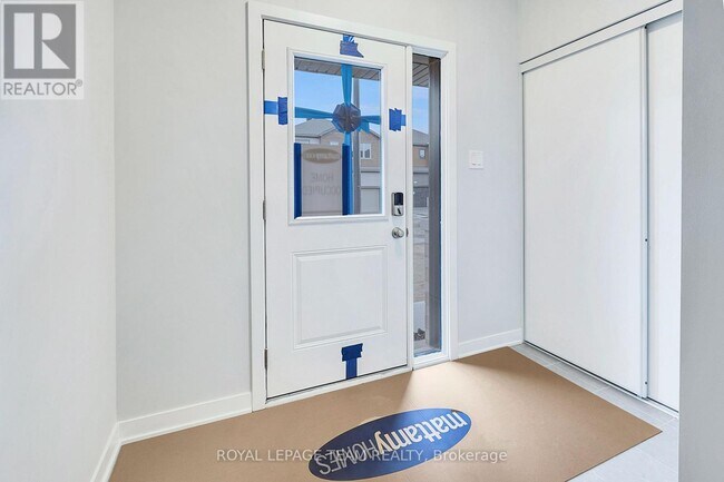 475 Brigatine Ave in Ottawa, ON - Building Photo - Building Photo