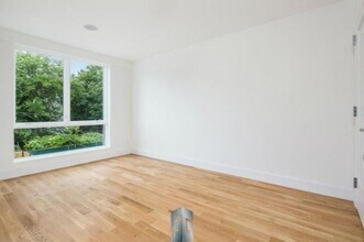 27 Van Buren St in Brooklyn, NY - Building Photo - Building Photo