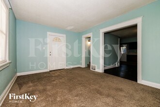 6014 Virginia Ave in Kansas City, MO - Foto de edificio - Building Photo