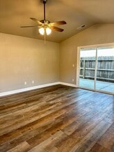 912 5th St in Orland, CA - Building Photo - Building Photo