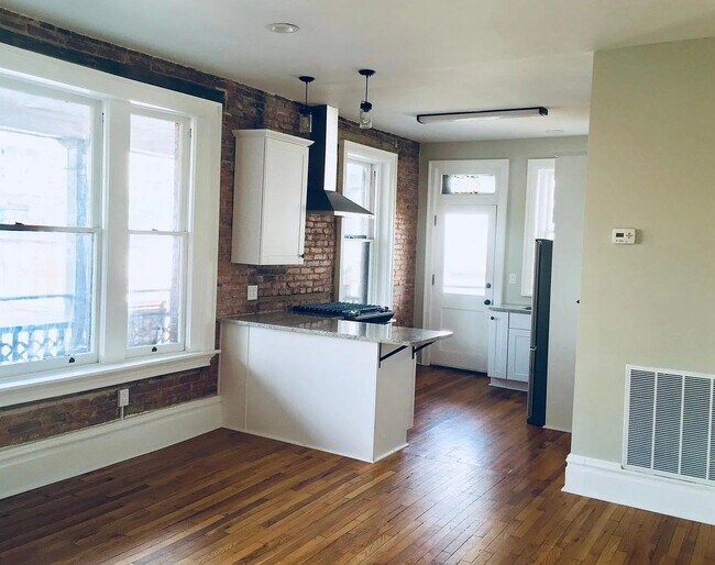 239 North St-Unit -239 North St - Apt 3 in Harrisburg, PA - Building Photo - Building Photo