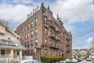 9445 86th Rd in Woodhaven, NY - Building Photo - Building Photo