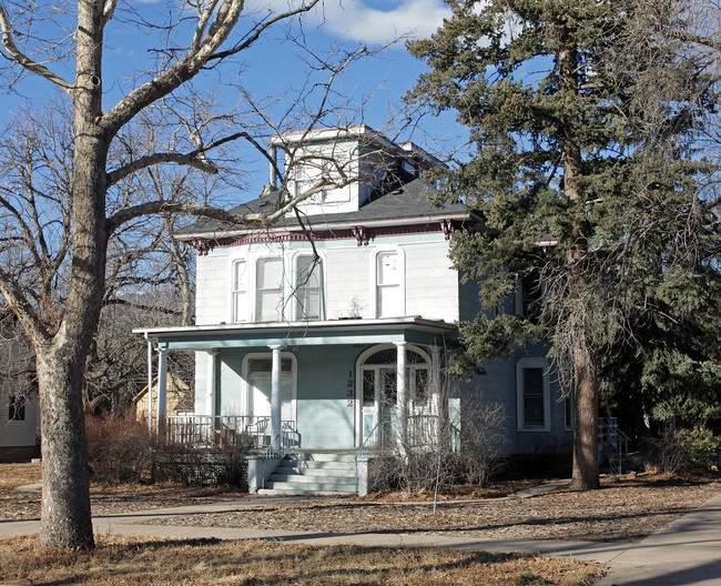 1232 N Nevada Ave in Colorado Springs, CO - Foto de edificio - Building Photo