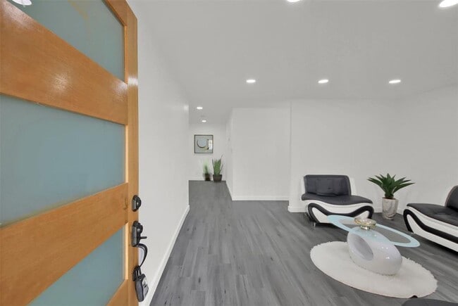 1408 Fairfield Dr in Austin, TX - Building Photo - Building Photo