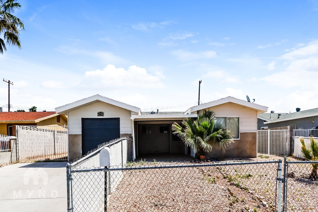 4794 Beadle St in Las Vegas, NV - Building Photo