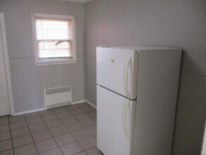 1106 E Washington St in Bloomington, IL - Building Photo - Building Photo