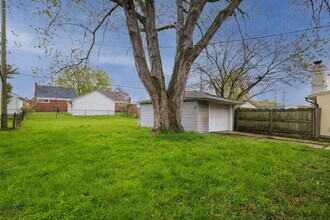 22778 Almond Ave in Eastpointe, MI - Building Photo - Building Photo
