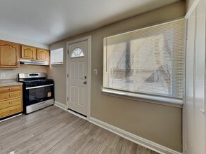 1917 Searles Rd in Dundalk, MD - Building Photo - Building Photo