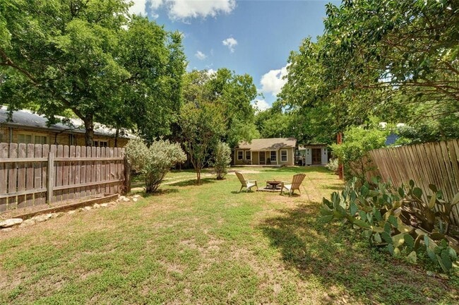 property at 506 W St Johns Ave