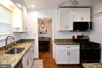 9325 Long Branch Pkwy in Silver Spring, MD - Building Photo - Building Photo