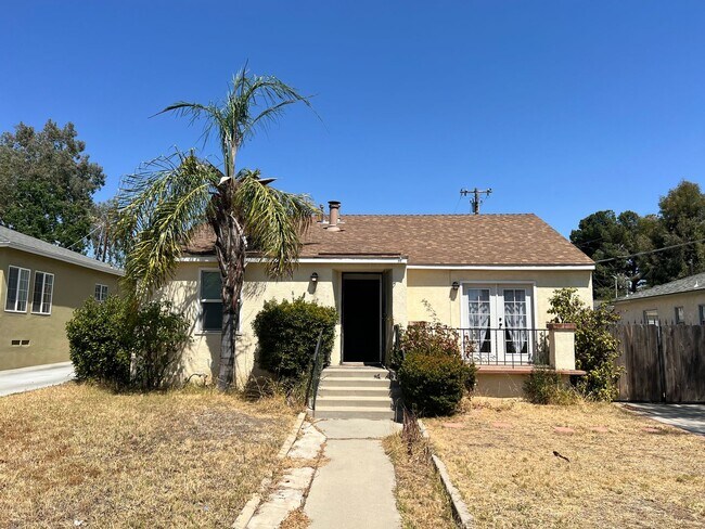 property at 3141 N Inyo St