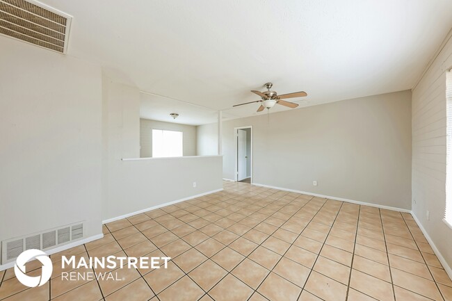 3640 N 49th Dr in Phoenix, AZ - Building Photo - Building Photo