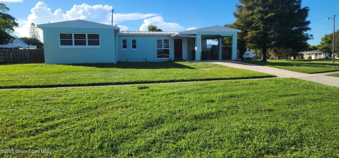 1034 Garfield St in Melbourne, FL - Building Photo