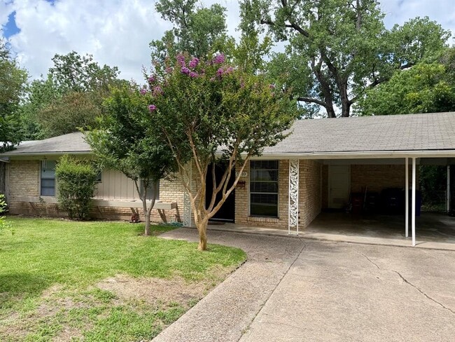property at 5510 Delwood Dr