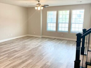 914 Estelle Dr in Euless, TX - Building Photo - Building Photo
