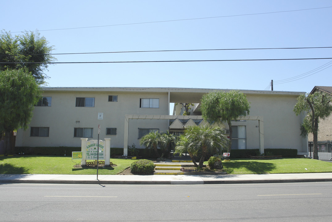 Almansor Gardens in Alhambra, CA - Building Photo