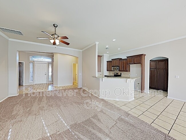 2708 Busheywood Dr in Yukon, OK - Building Photo - Building Photo