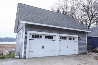 1370 Bay Shore Blvd in Rochester, NY - Building Photo - Building Photo