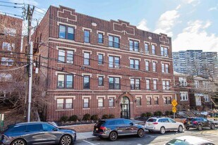 6114 Highland Pl in West New York, NJ - Building Photo
