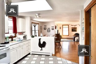 66 Brooks St in Boston, MA - Building Photo