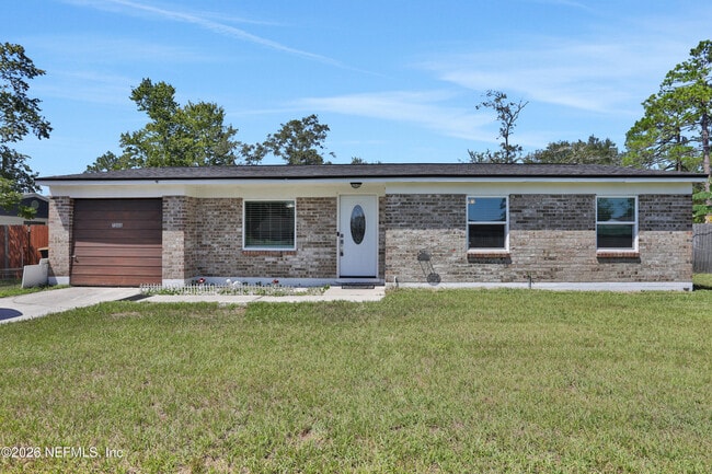 property at 7598 Pheasant Path Dr