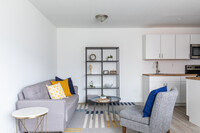 One Loop Apartments in St. Louis, MO - Foto de edificio - Interior Photo