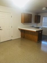 2235 W Lark Ave in Visalia, CA - Building Photo - Building Photo